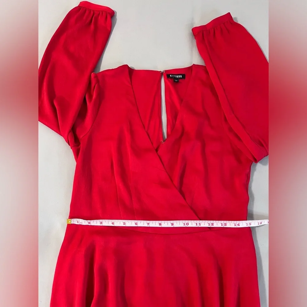 Express Women’sDress Bright Red,‎ Fit & Flare, Long Sleves  V-Neck Wrap Sz Small
